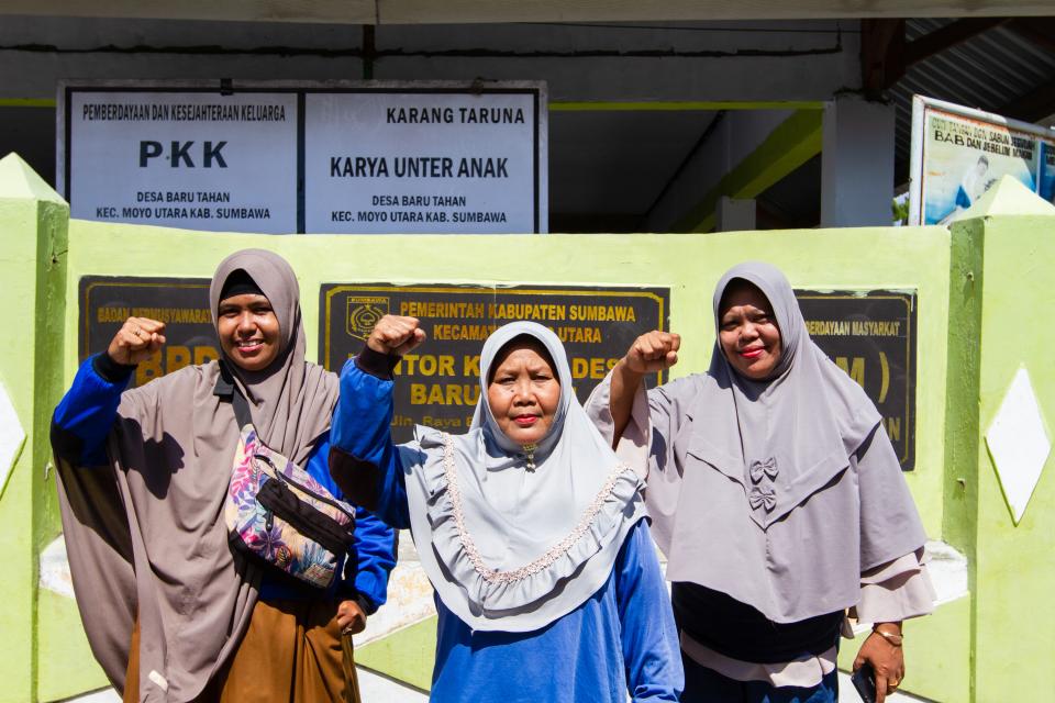 The picture of women as Disaster Response Team in Baru Tahan Village, North Moyo, Sumbawa, West Nusa Tenggara. They adapt with 5 years flood cycle that hit their village due to their area including in river downstreams area, they educate the community independently to prepare the evacuation area and evacuation route.